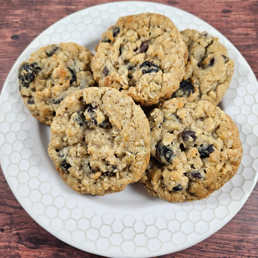 Oatmeal Cookies with Bittersweet Chocolate Chips & Dried Cherries