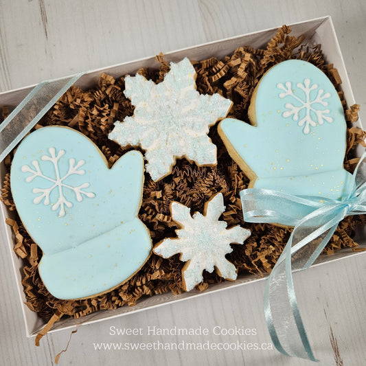 Mitten and Snowflake Cookie Set