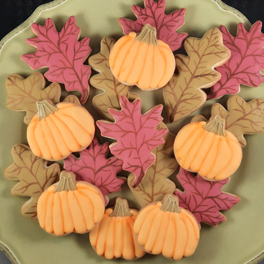 Thankgiving Leaves and Pumpkins (One Dozen Cookies)